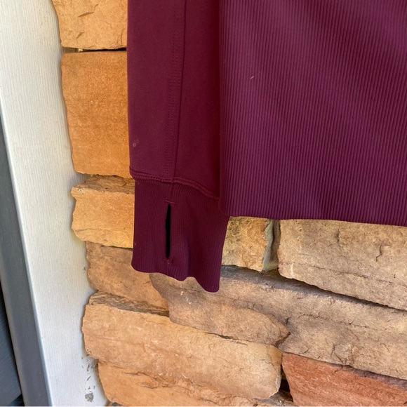 Lululemon maroon purple full zip actuve jacket Women’s 8 EUC - Picture 4 of 14